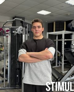 Новий тренер у тренажерному залі